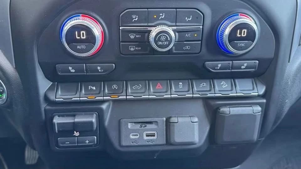 2022 GMC Sierra 5th Gen - Image 11 of 19