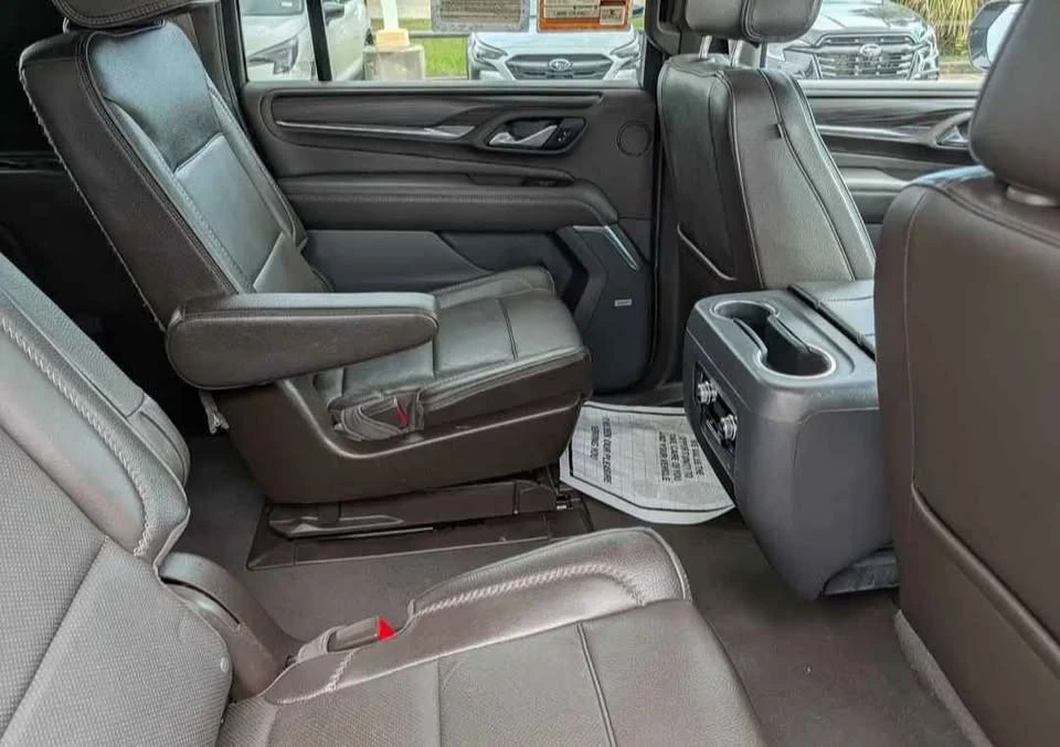 2022 GMC Yukon 5th Gen - Image 4 of 7