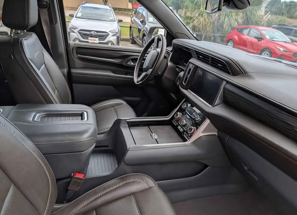 2022 GMC Yukon 5th Gen - Image 6 of 7
