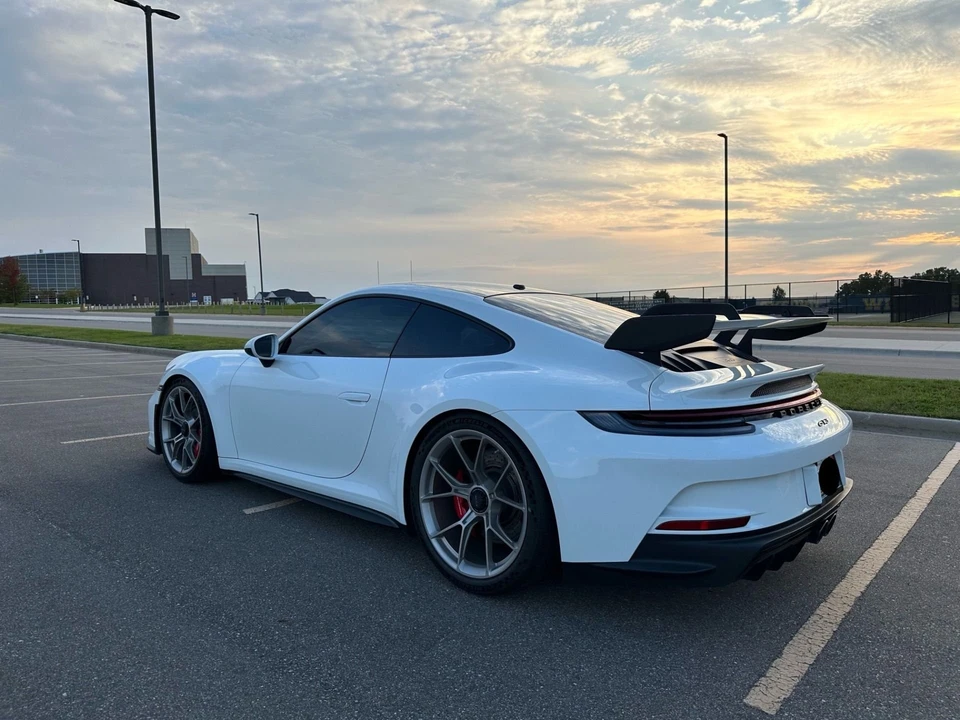 2022 Porsche 992 GT3 - Image 7 of 14