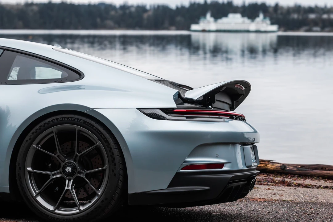 2022 Porsche 992 GT3 - Image 14 of 20