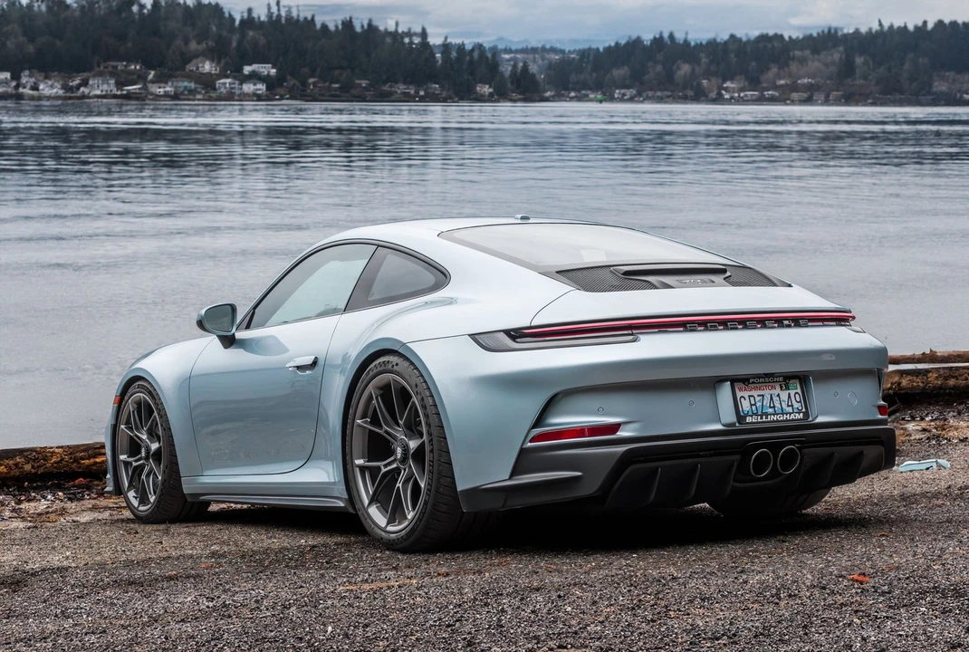 2022 Porsche 992 GT3 - Image 15 of 20