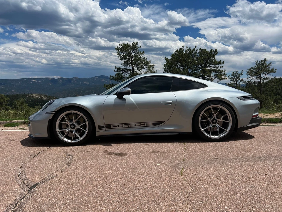 2022 Porsche 992 GT3 - Image 6 of 17