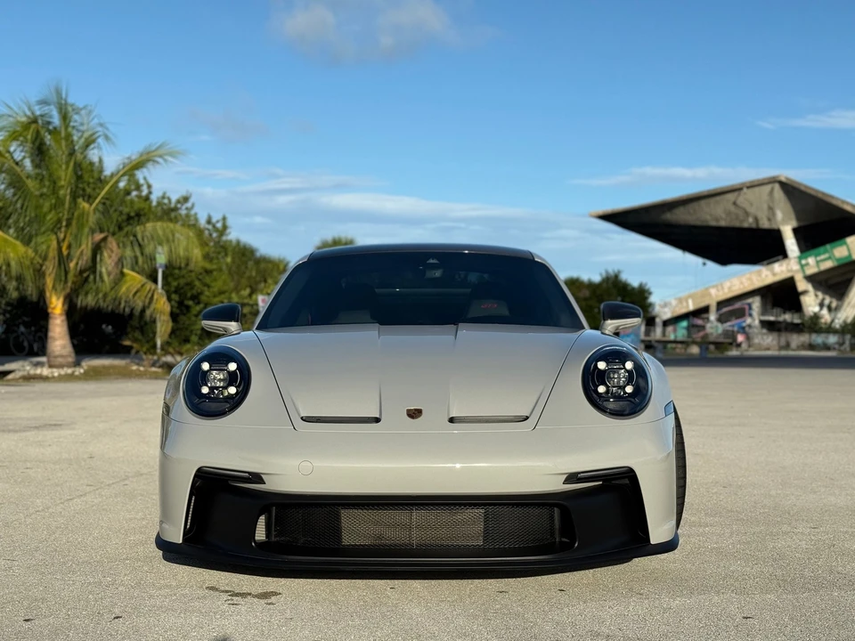 2022 Porsche 992 GT3 - Image 17 of 27