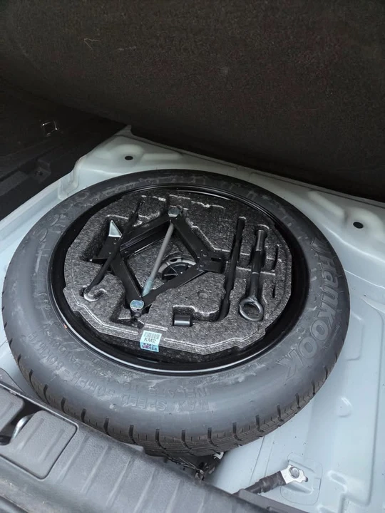 2022 Genesis G70 - Image 9 of 15