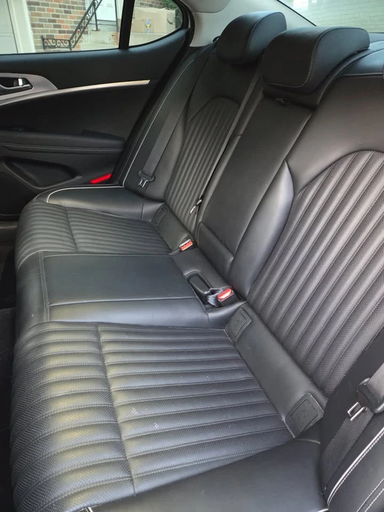 2022 Genesis G70 - Image 10 of 15