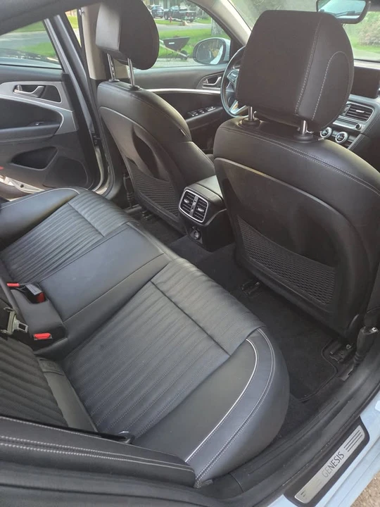 2022 Genesis G70 - Image 11 of 15