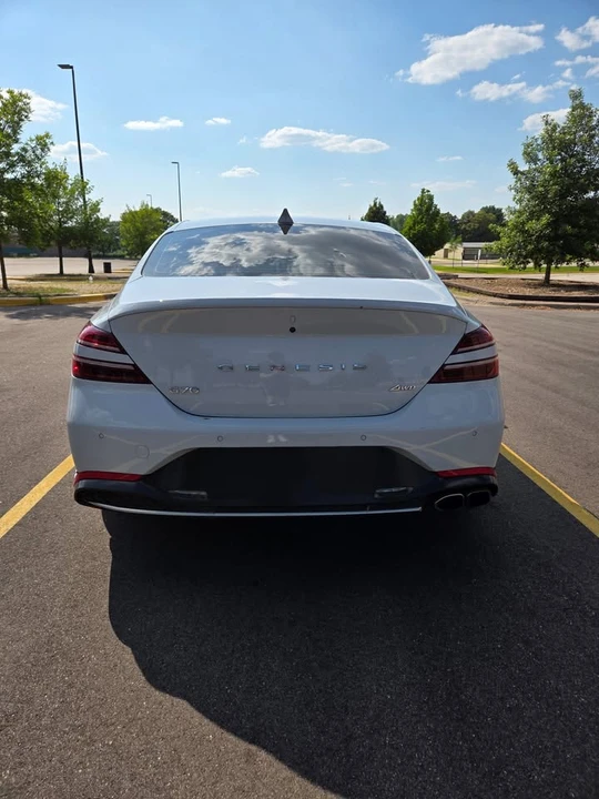 2022 Genesis G70 - Image 4 of 15