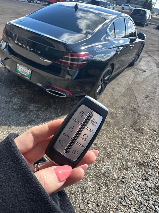 2022 Genesis G70 - Image 8 of 9