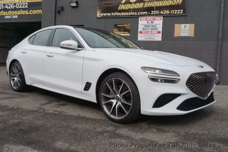 2022 Genesis G70 - Image 10 of 12