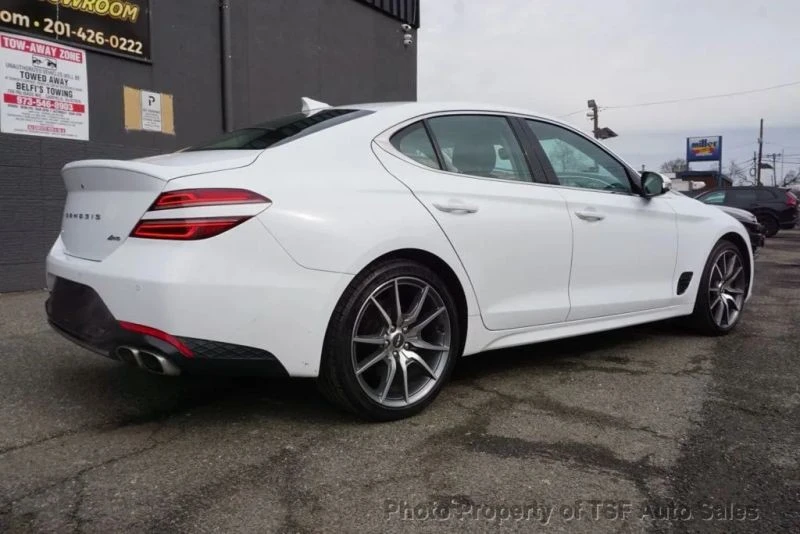 2022 Genesis G70 - Image 8 of 12