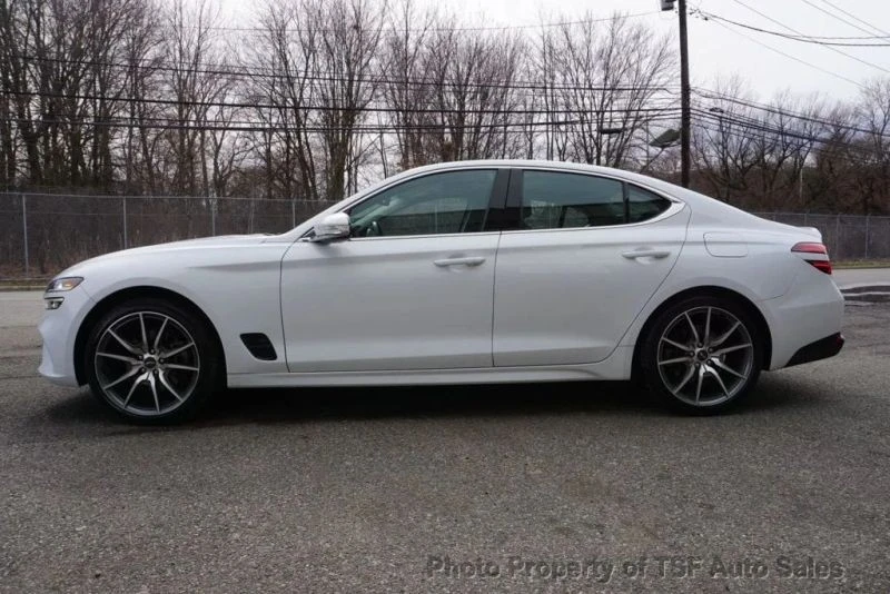2022 Genesis G70 - Image 5 of 12