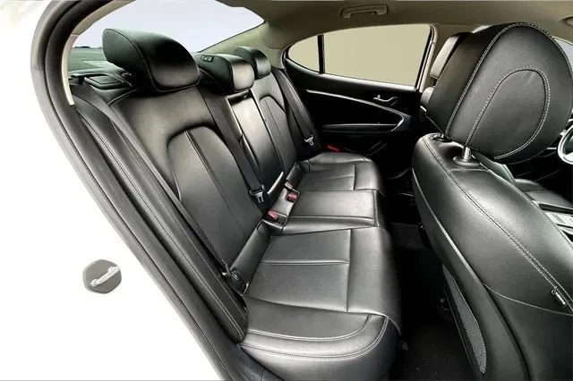 2022 Genesis G70 - Image 11 of 12