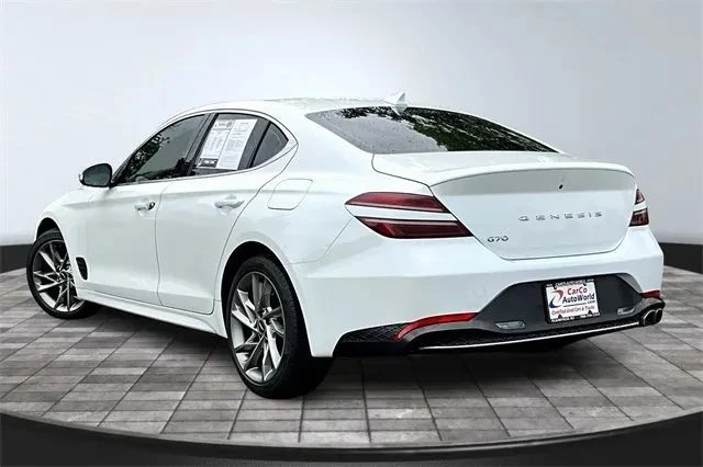 2022 Genesis G70 - Image 6 of 12