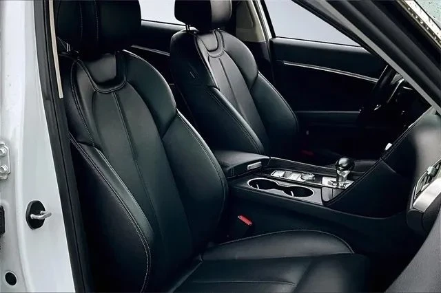 2022 Genesis G70 - Image 10 of 12