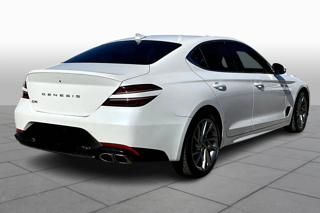 2022 Genesis G70 - Image 13 of 21