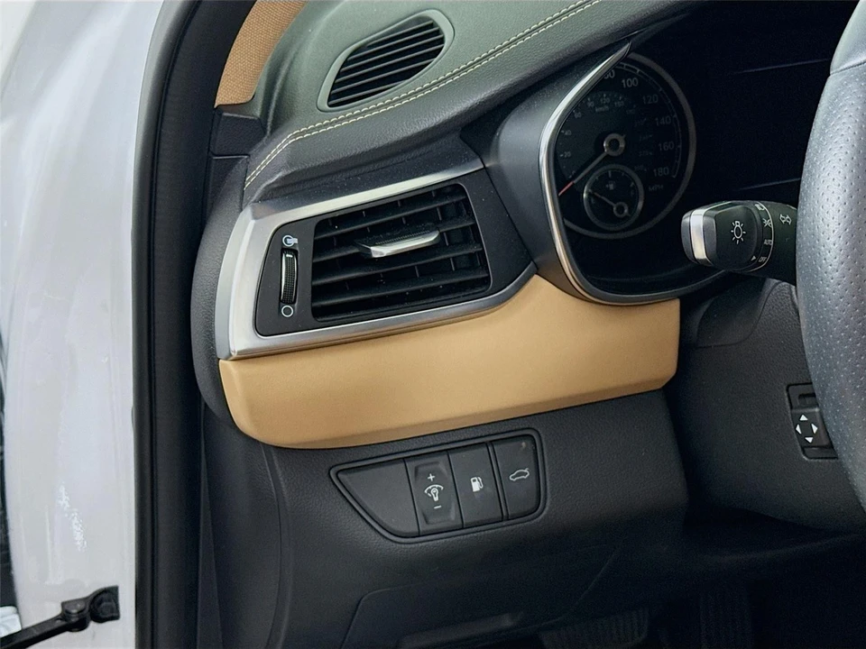 2022 Genesis G70 - Image 7 of 14