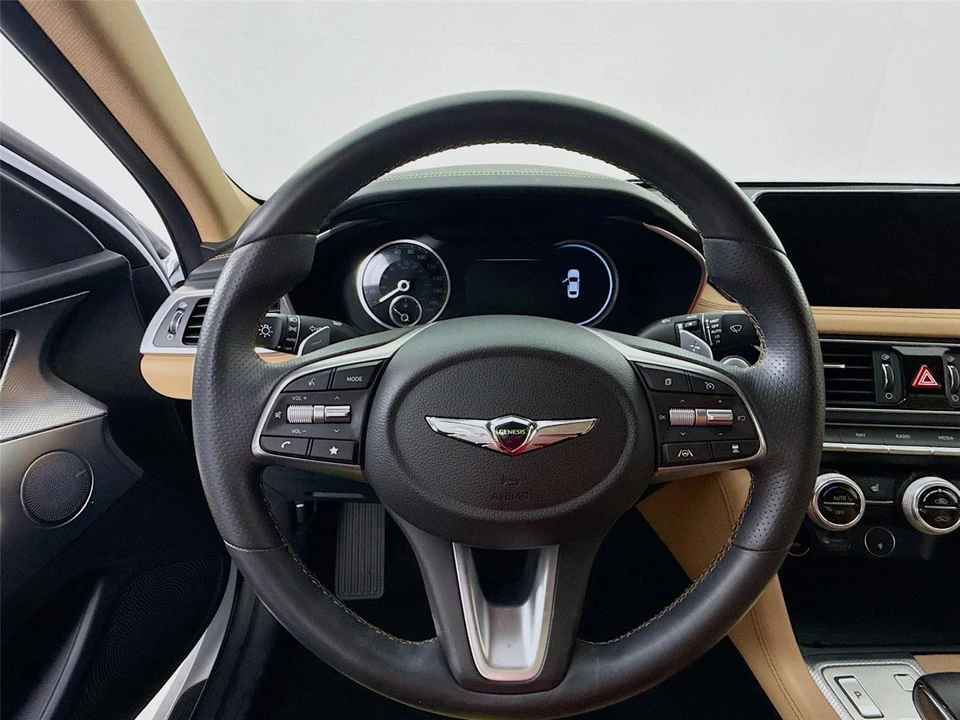 2022 Genesis G70 - Image 8 of 14