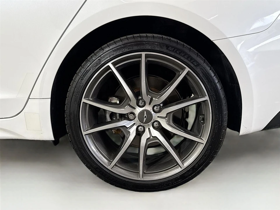 2022 Genesis G70 - Image 13 of 14