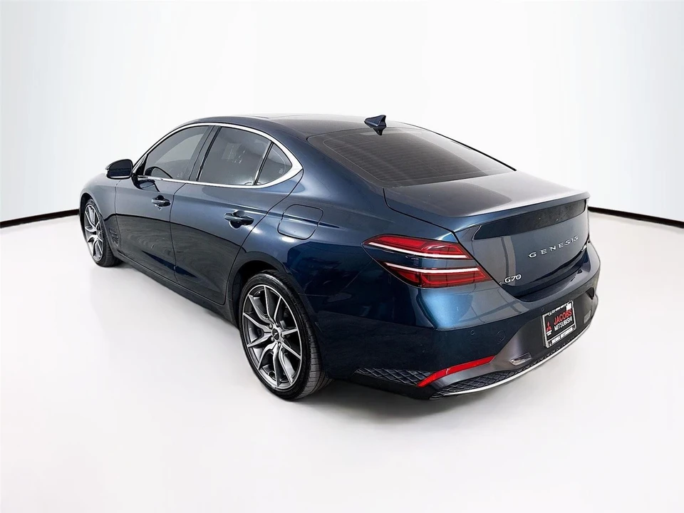 2022 Genesis G70 - Image 5 of 15