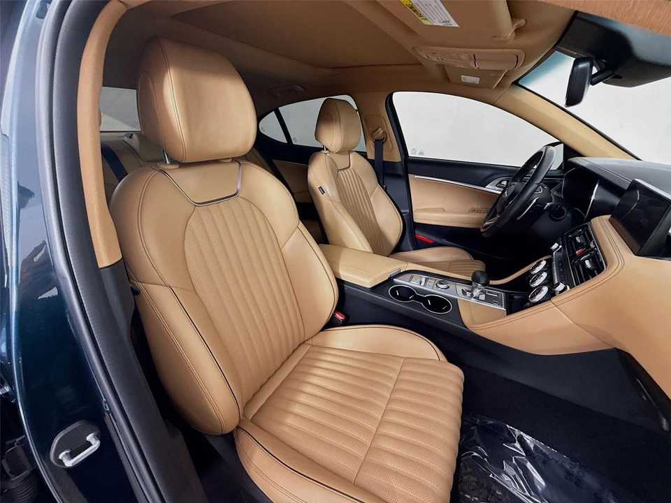 2022 Genesis G70 - Image 18 of 21