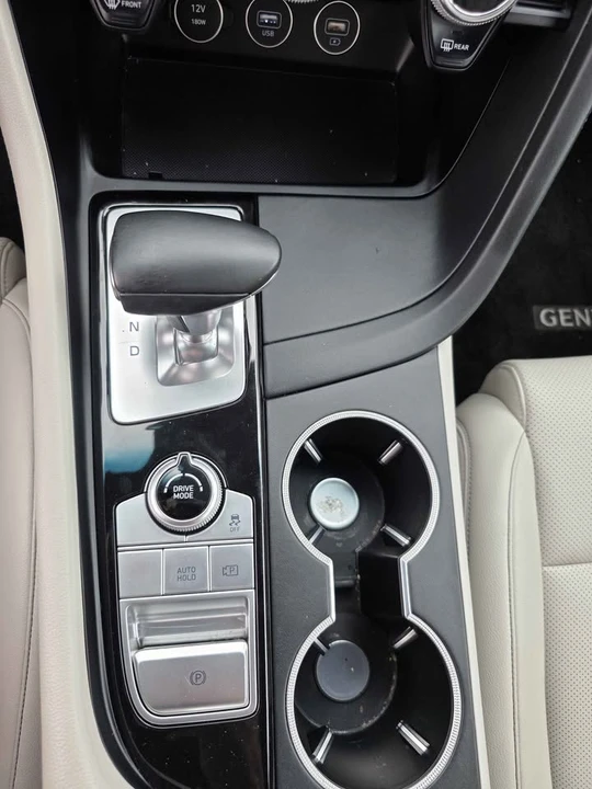 2022 Genesis G70 - Image 14 of 18