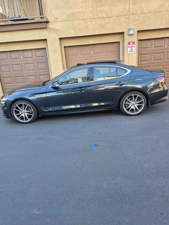 2022 Genesis G70 - Image 7 of 12