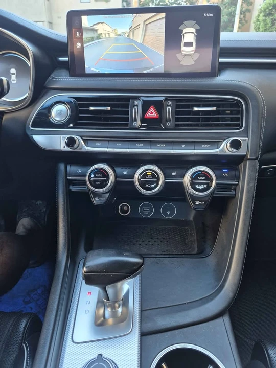 2022 Genesis G70 - Image 10 of 12