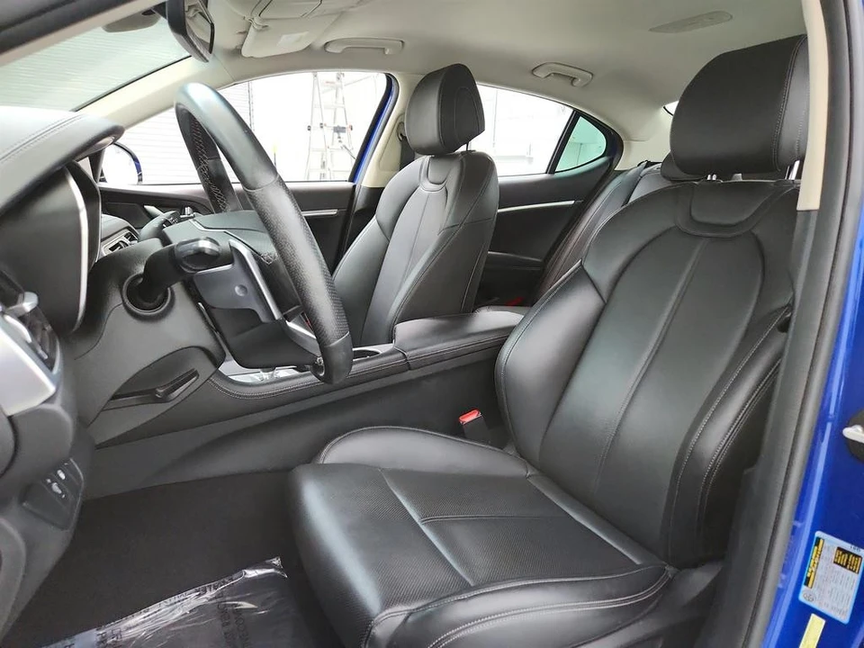 2022 Genesis G70 - Image 14 of 21