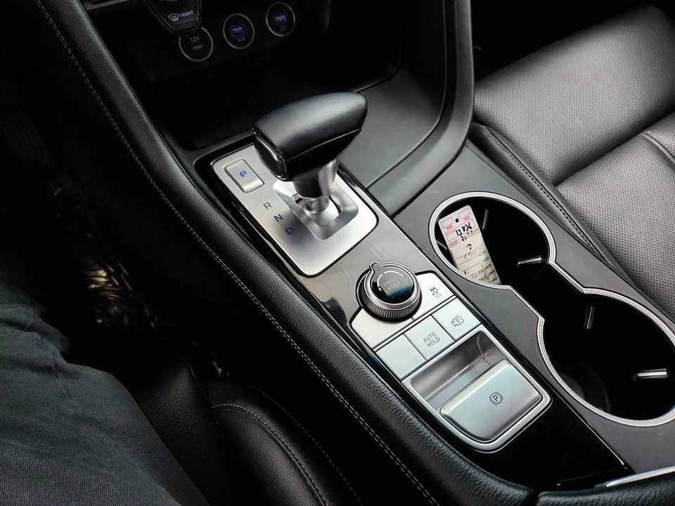 2022 Genesis G70 - Image 18 of 21