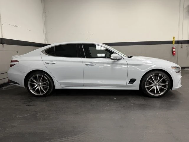 2022 Genesis G70 - Image 5 of 12