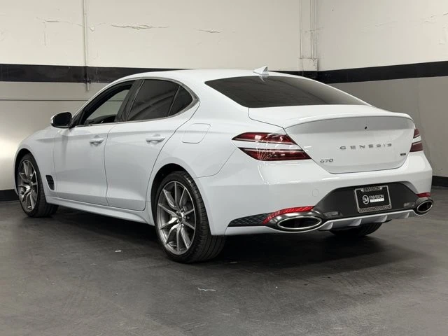 2022 Genesis G70 - Image 10 of 12