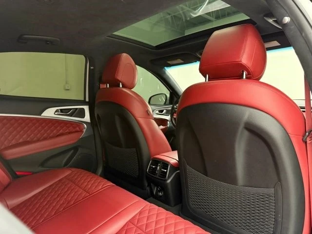 2022 Genesis G70 - Image 16 of 21