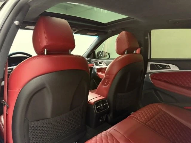 2022 Genesis G70 - Image 15 of 21