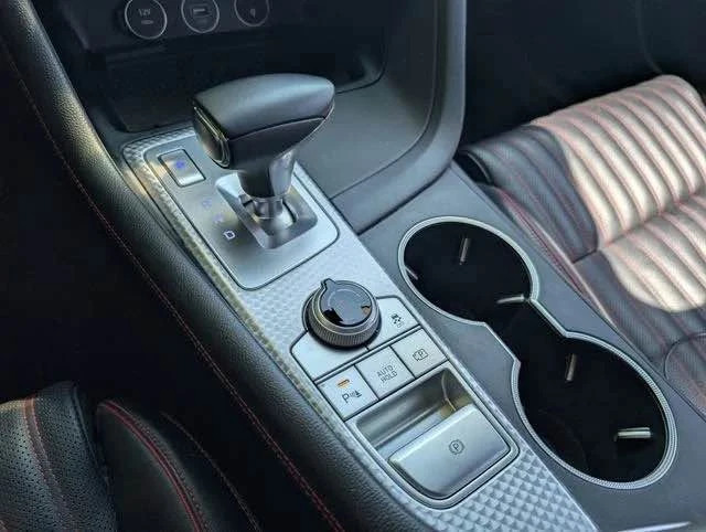 2022 Genesis G70 - Image 17 of 20