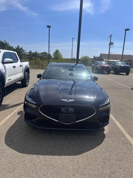 2022 Genesis G70 - Image 2 of 16