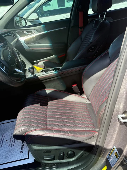 2022 Genesis G70 - Image 16 of 17