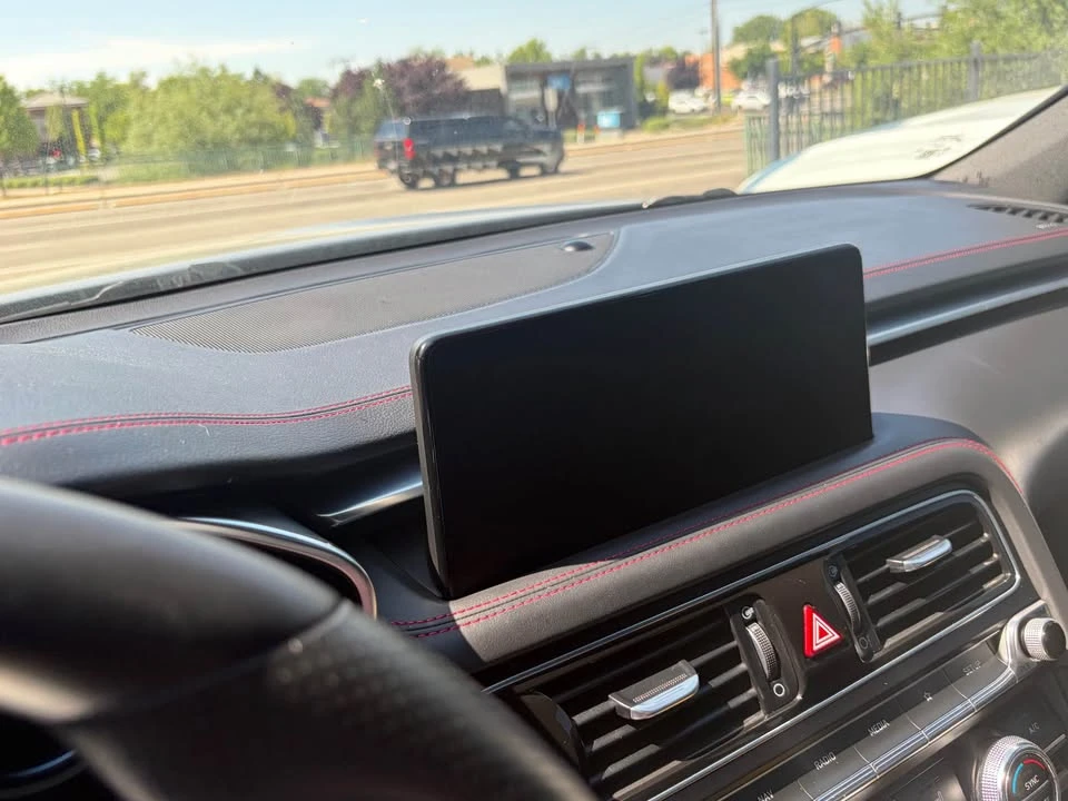 2022 Genesis G70 - Image 2 of 17