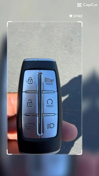 2022 Genesis G70 - Image 17 of 17