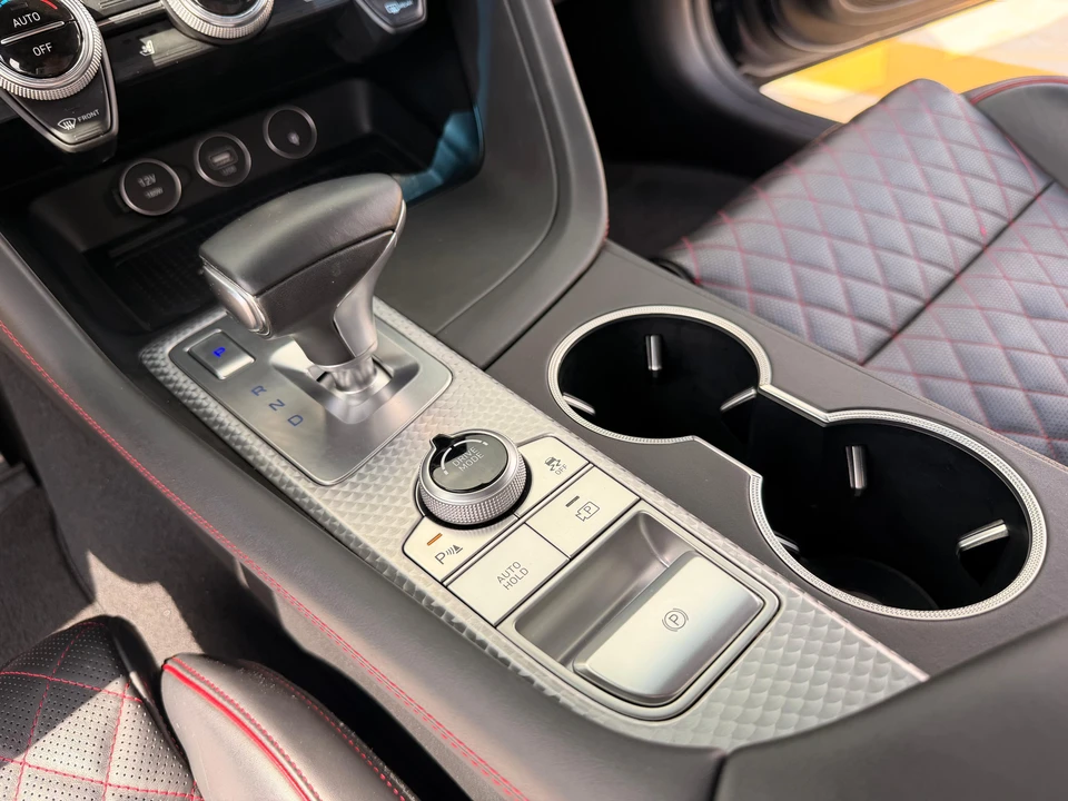 2022 Genesis G70 - Image 30 of 31