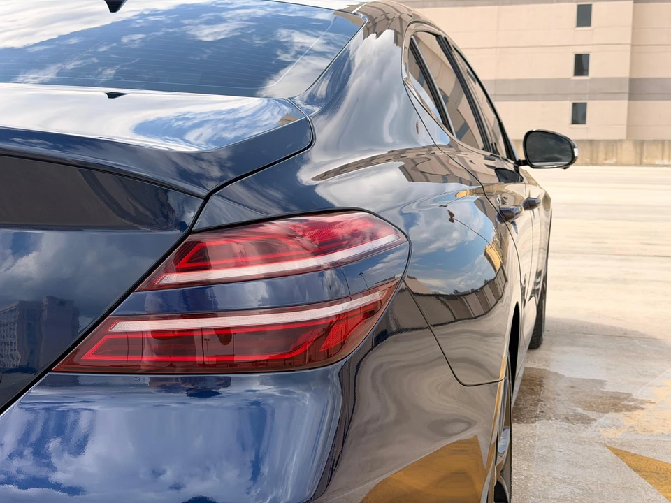 2022 Genesis G70 - Image 16 of 31