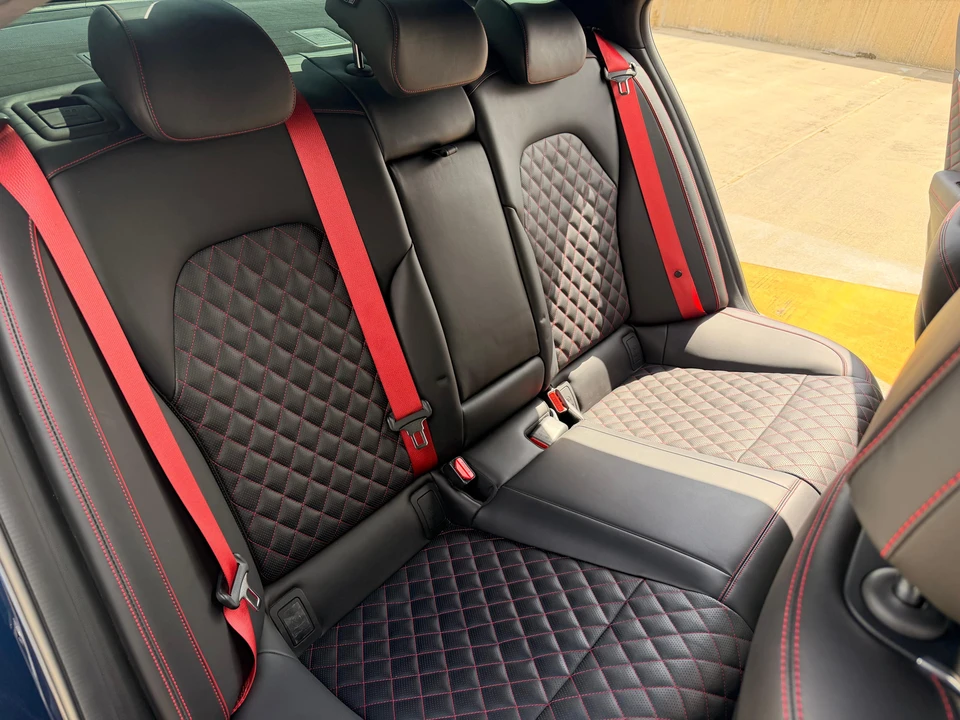 2022 Genesis G70 - Image 27 of 31