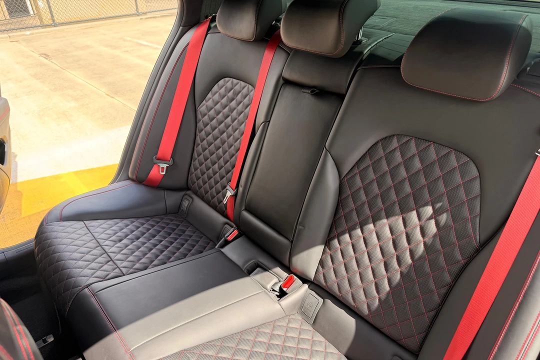 2022 Genesis G70 - Image 24 of 31