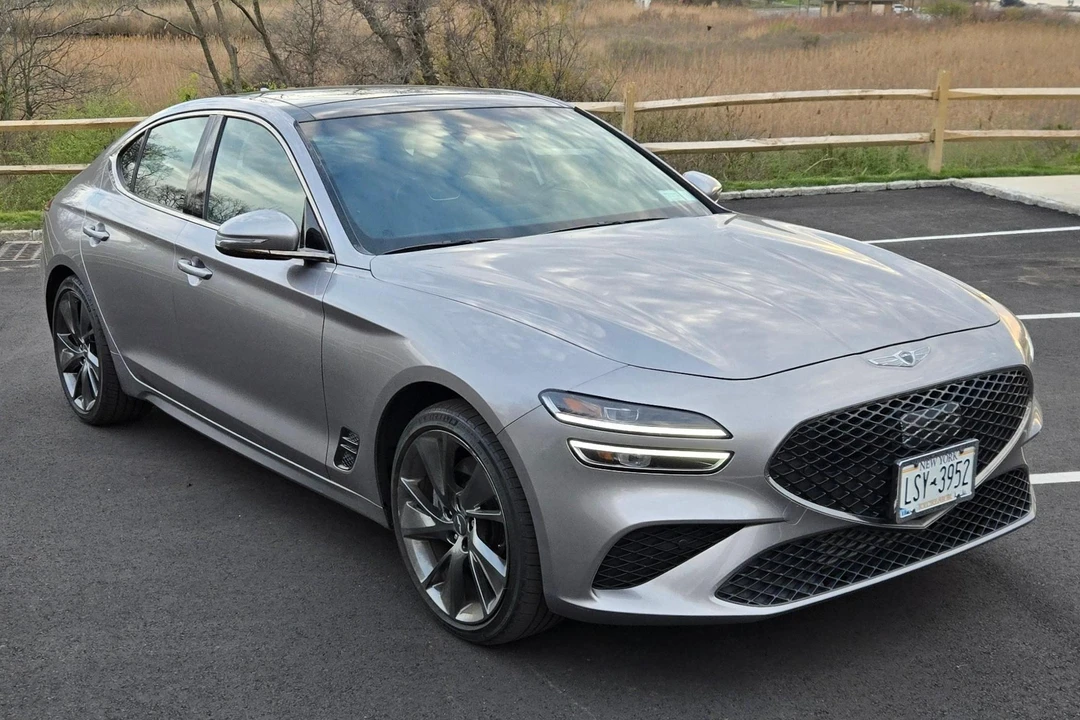 2022 Genesis G70 - Image 16 of 31