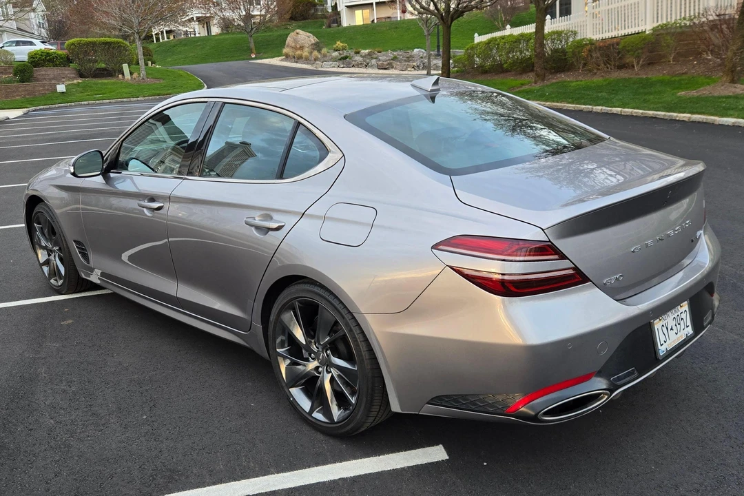 2022 Genesis G70 - Image 4 of 31