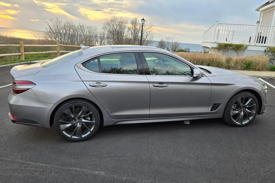 2022 Genesis G70 - Image 3 of 31