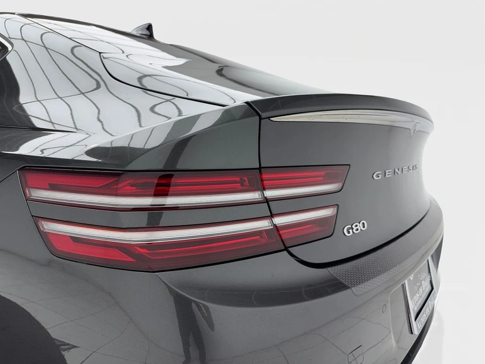 2022 Genesis G80 - Image 9 of 12