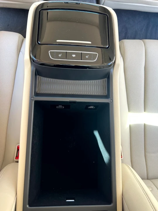 2022 Genesis G80 - Image 16 of 21