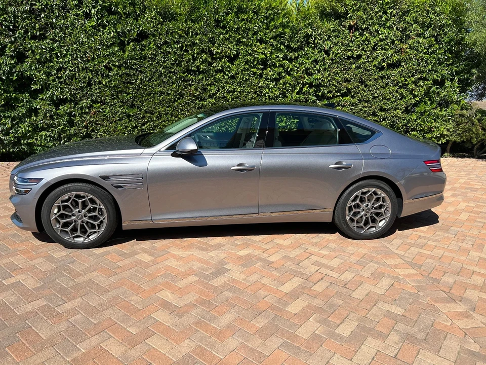 2022 Genesis G80 - Image 5 of 21