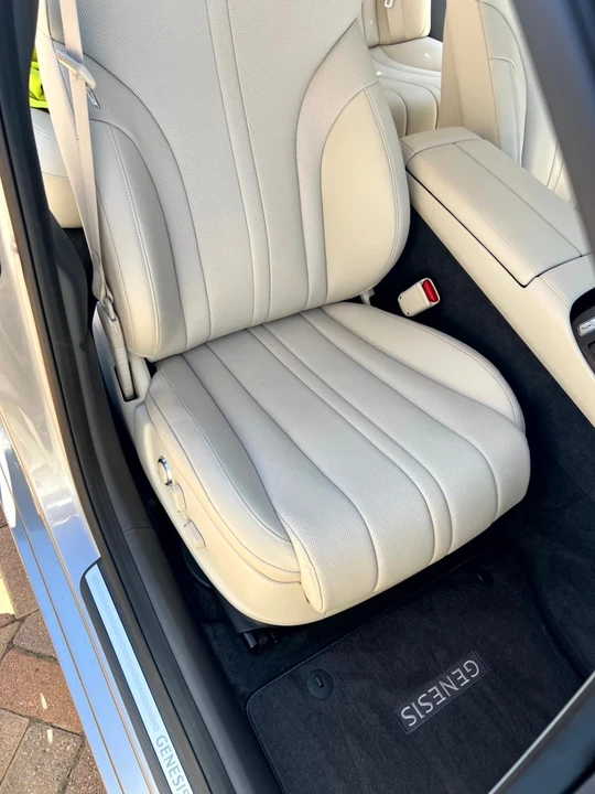 2022 Genesis G80 - Image 19 of 21